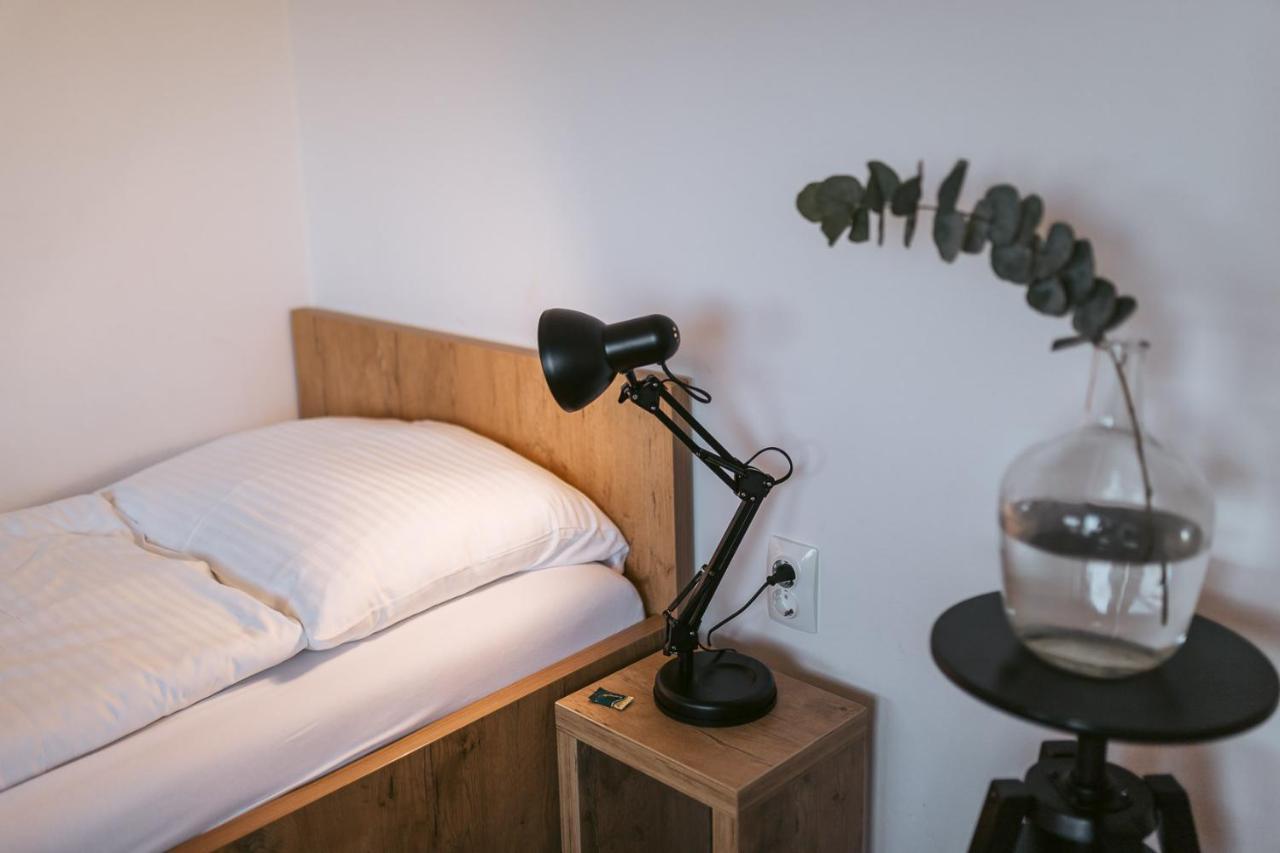 Pri Karlu Rooms & More Maribor Ngoại thất bức ảnh